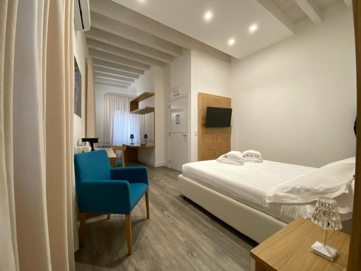 Star Suite Taranto Exterior photo